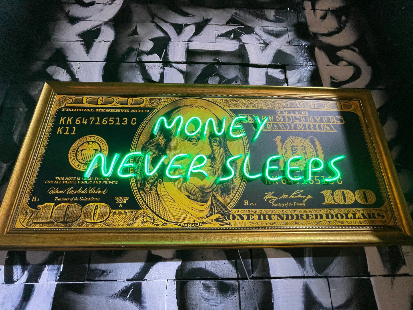 Money Never Sleeps Neon Duvar Dekoru