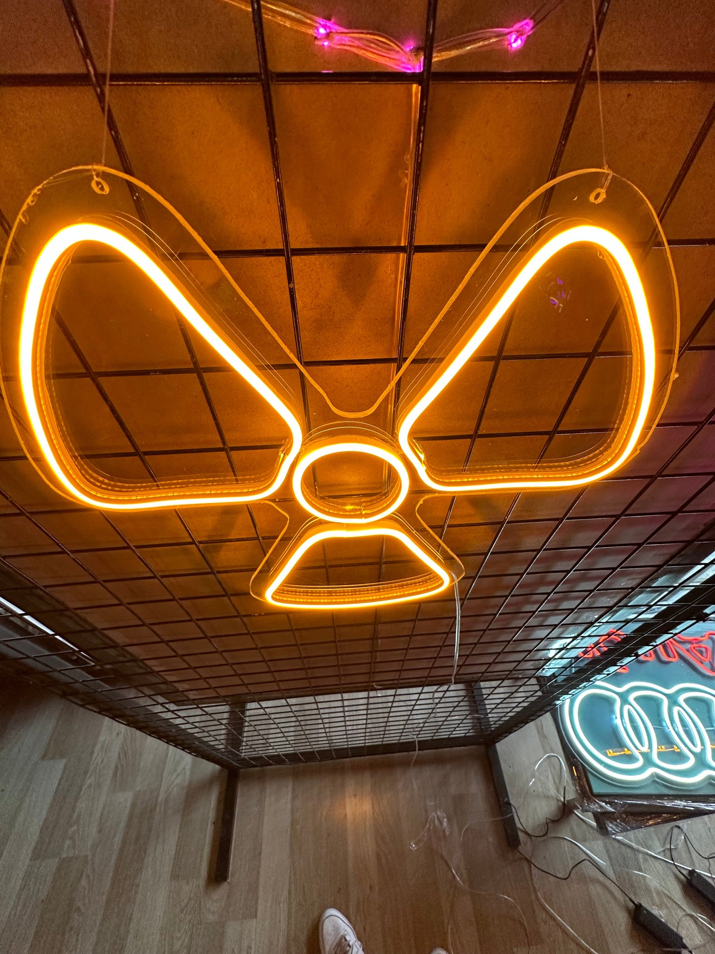 Nuclear Symbol Neon Dekor