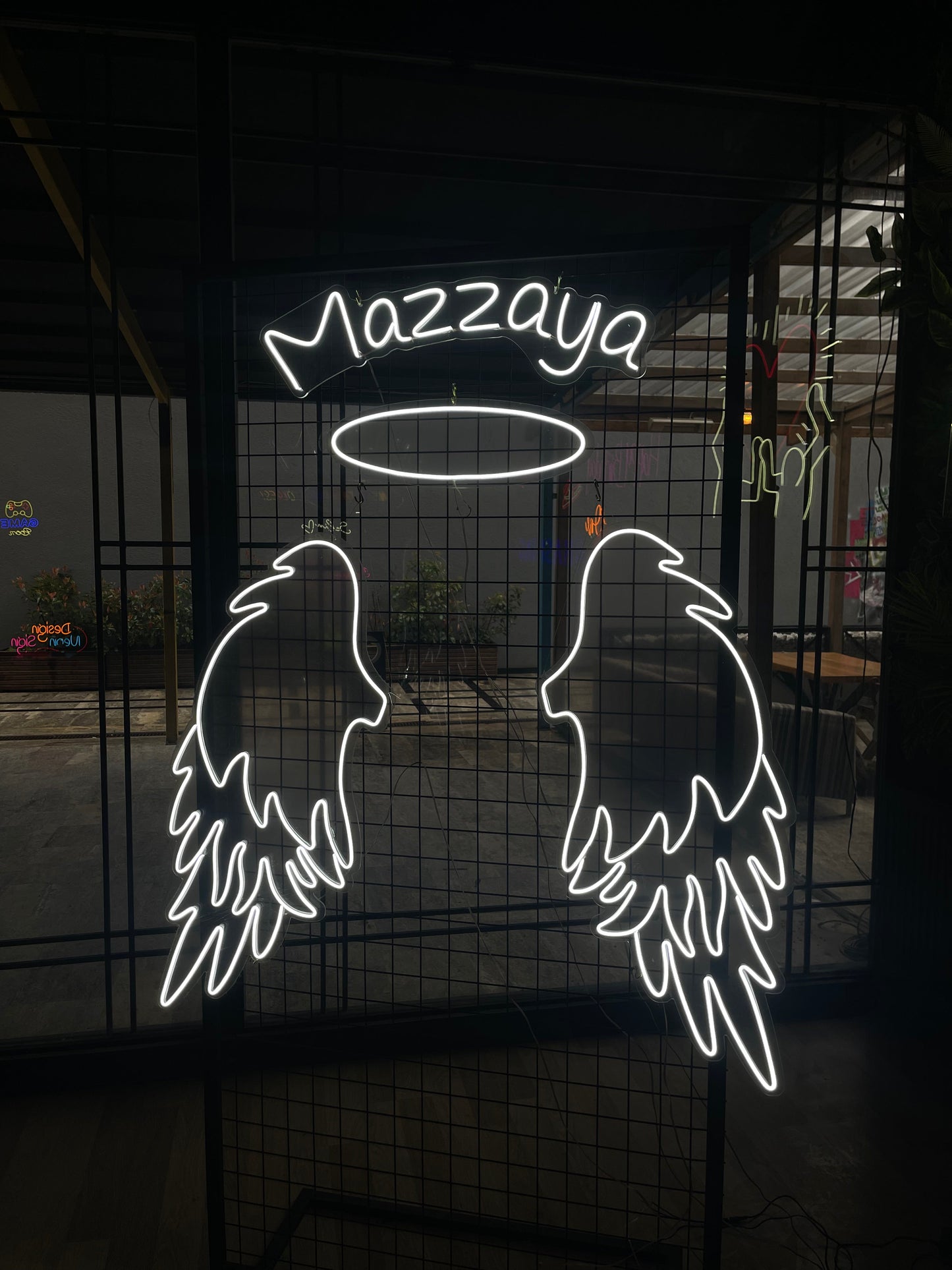 Kanatlı İsim Custom Neon Dekor