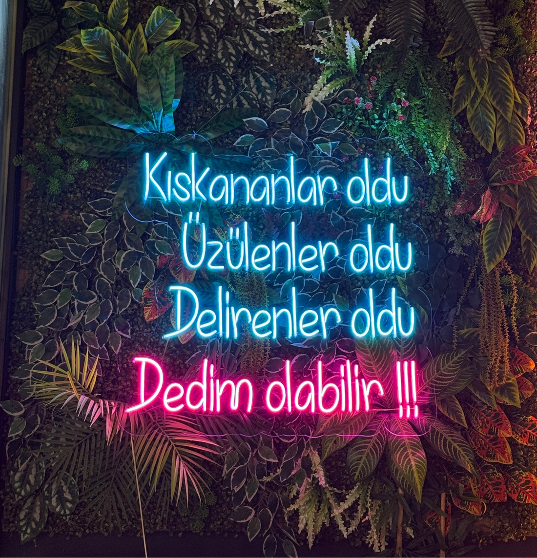 Neon yazı fikirleri ve neon tabela sözleri