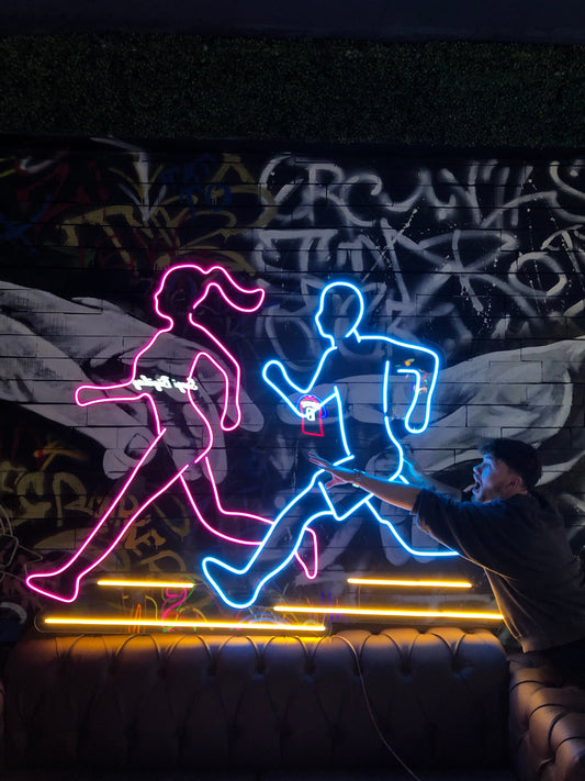 Dynamic Runner Neon Işıklı Dekor