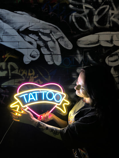 Heart & Banner Tattoo Neon Dekor