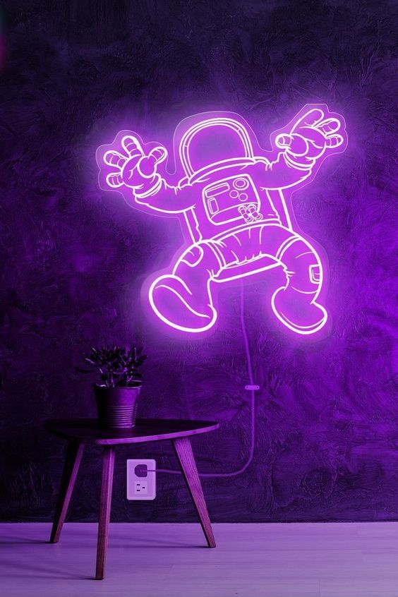 Astronot Neon Dekor