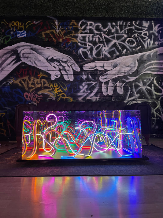 Neon Sehpa