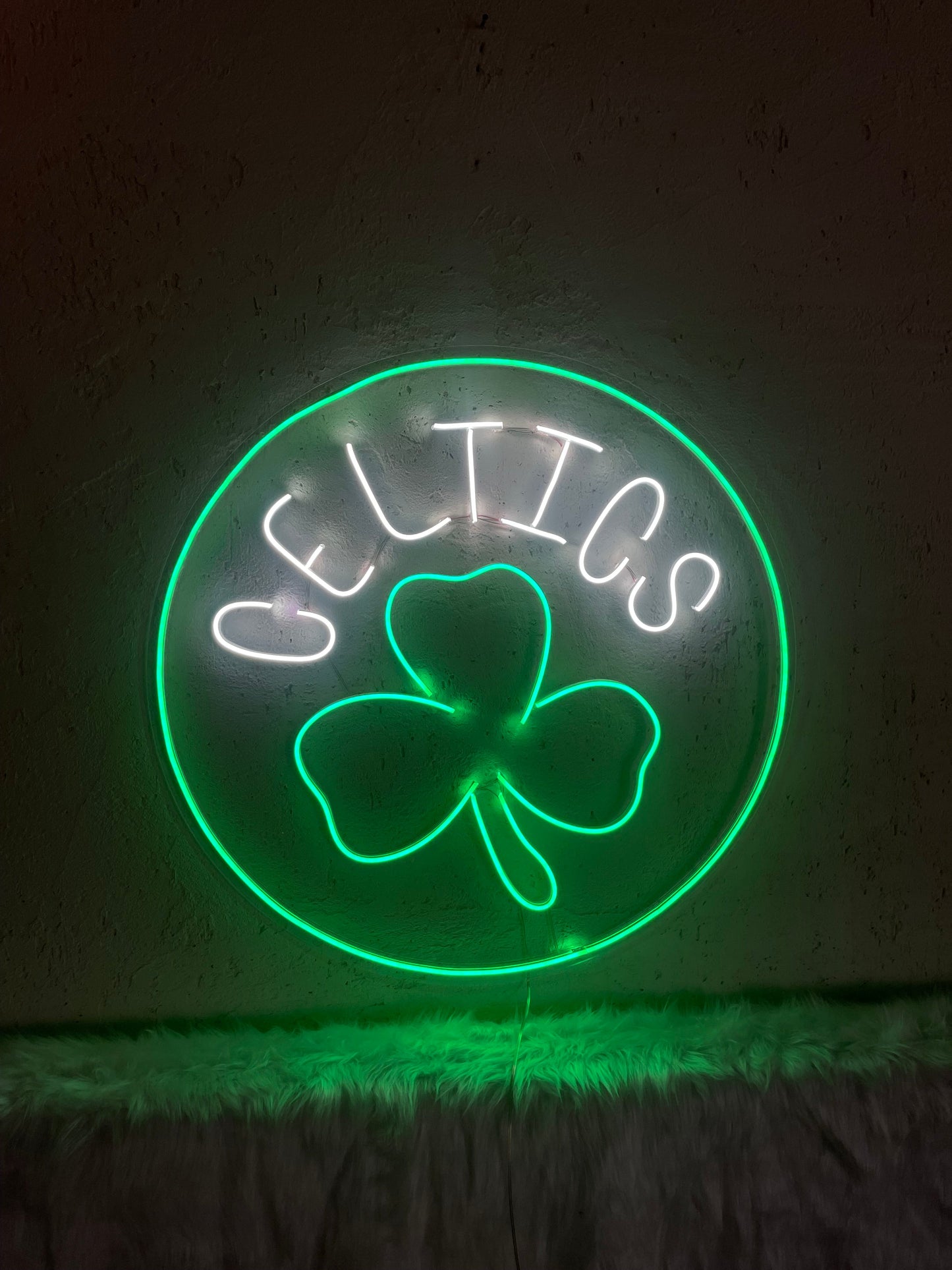 Shamrock Pride Neon Celtics Dekor