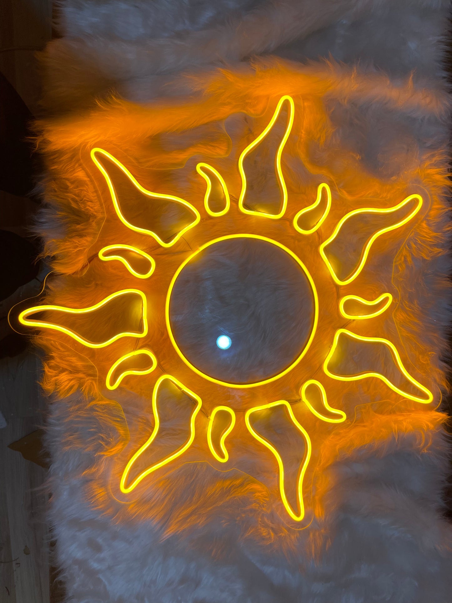 Güneş Neon Dekor