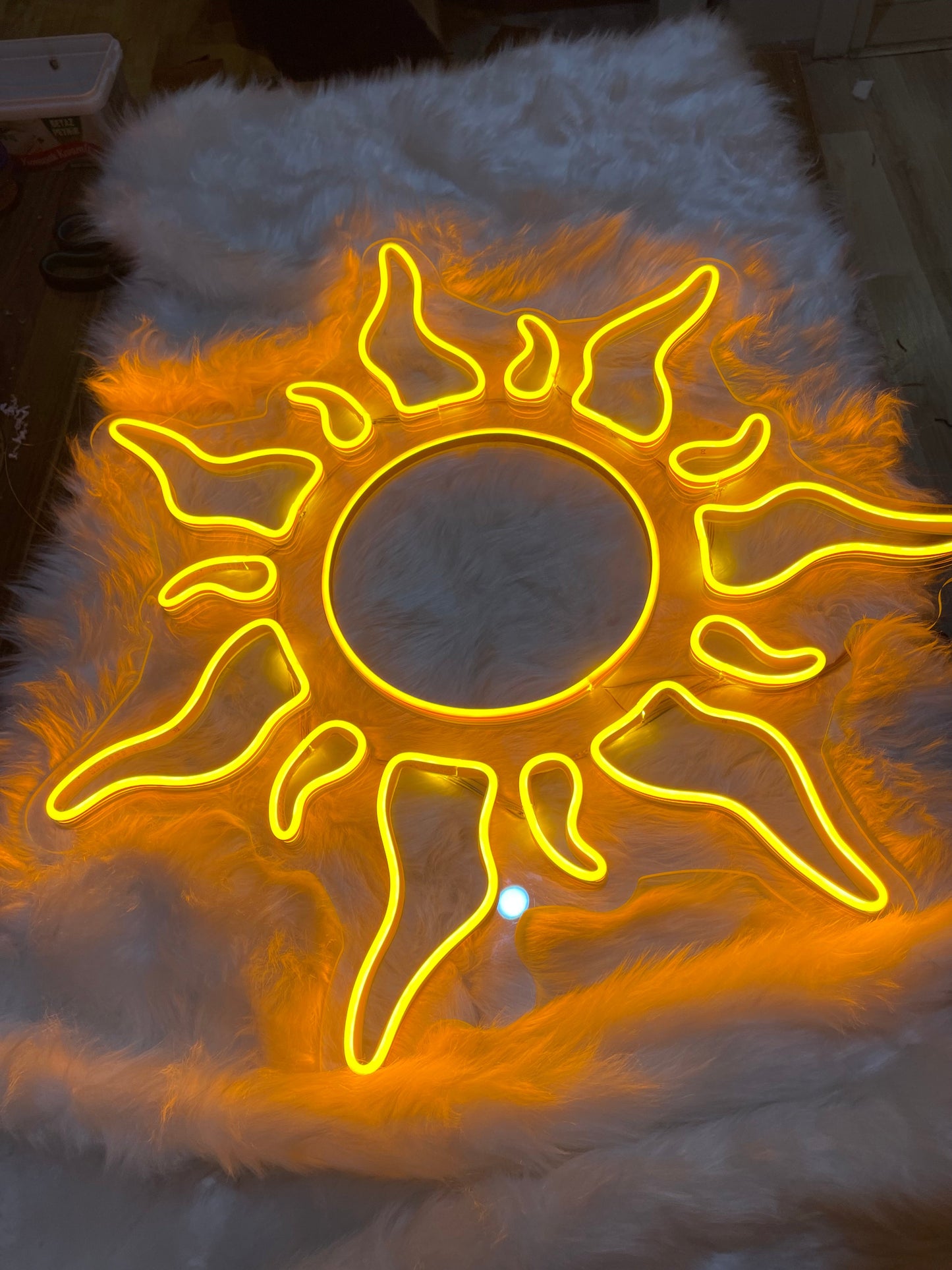 Güneş Neon Dekor