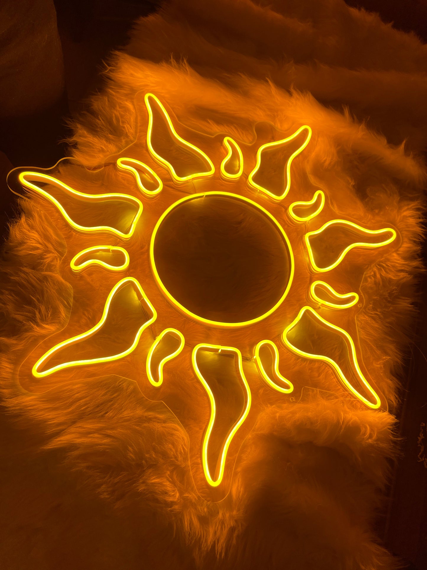 Güneş Neon Dekor