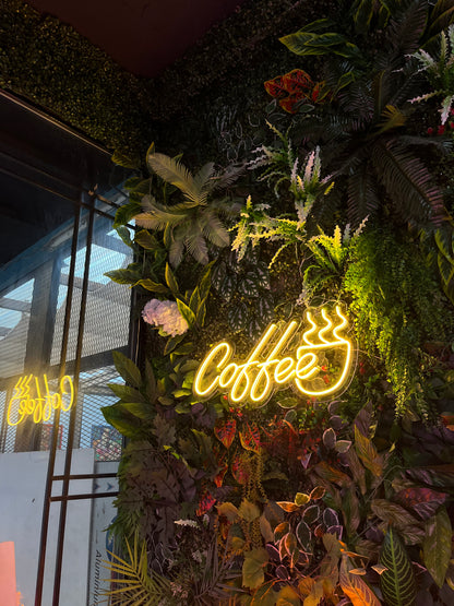 Coffee Neon Yazı