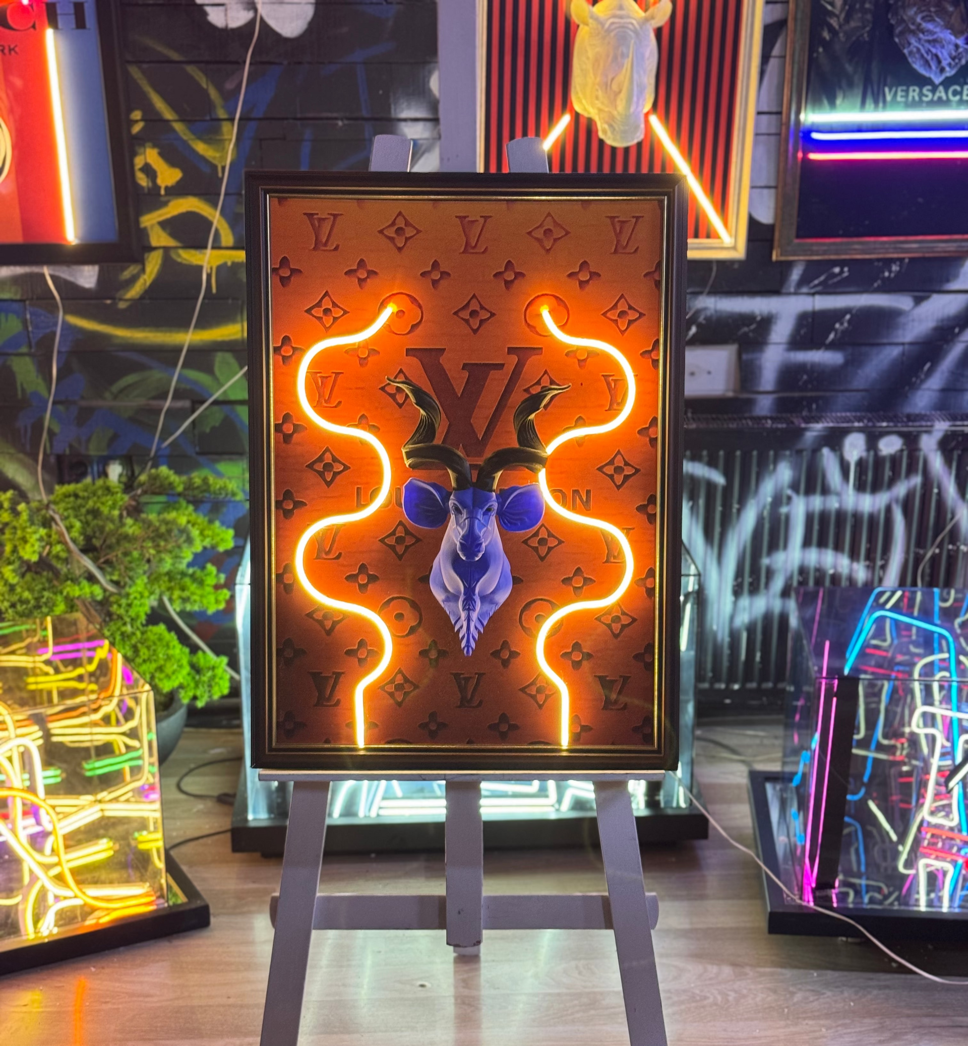 Louis Vuitton Consept 3D Neon Tablo – Neon Art Store Louis Vuitton Consept 3D Neon Tablo – Neon Art Store
