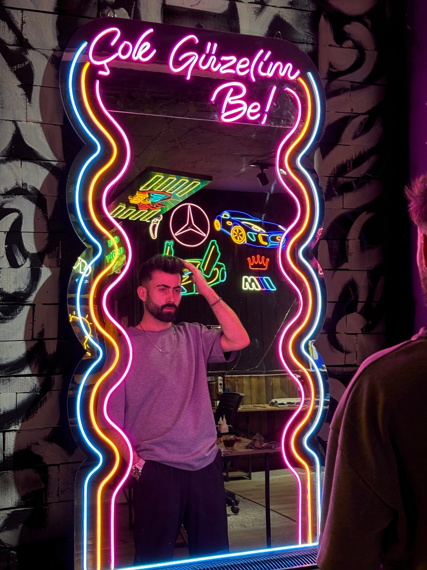 Çok Güzelim Be! - Özel Tasarım Neon Ayna