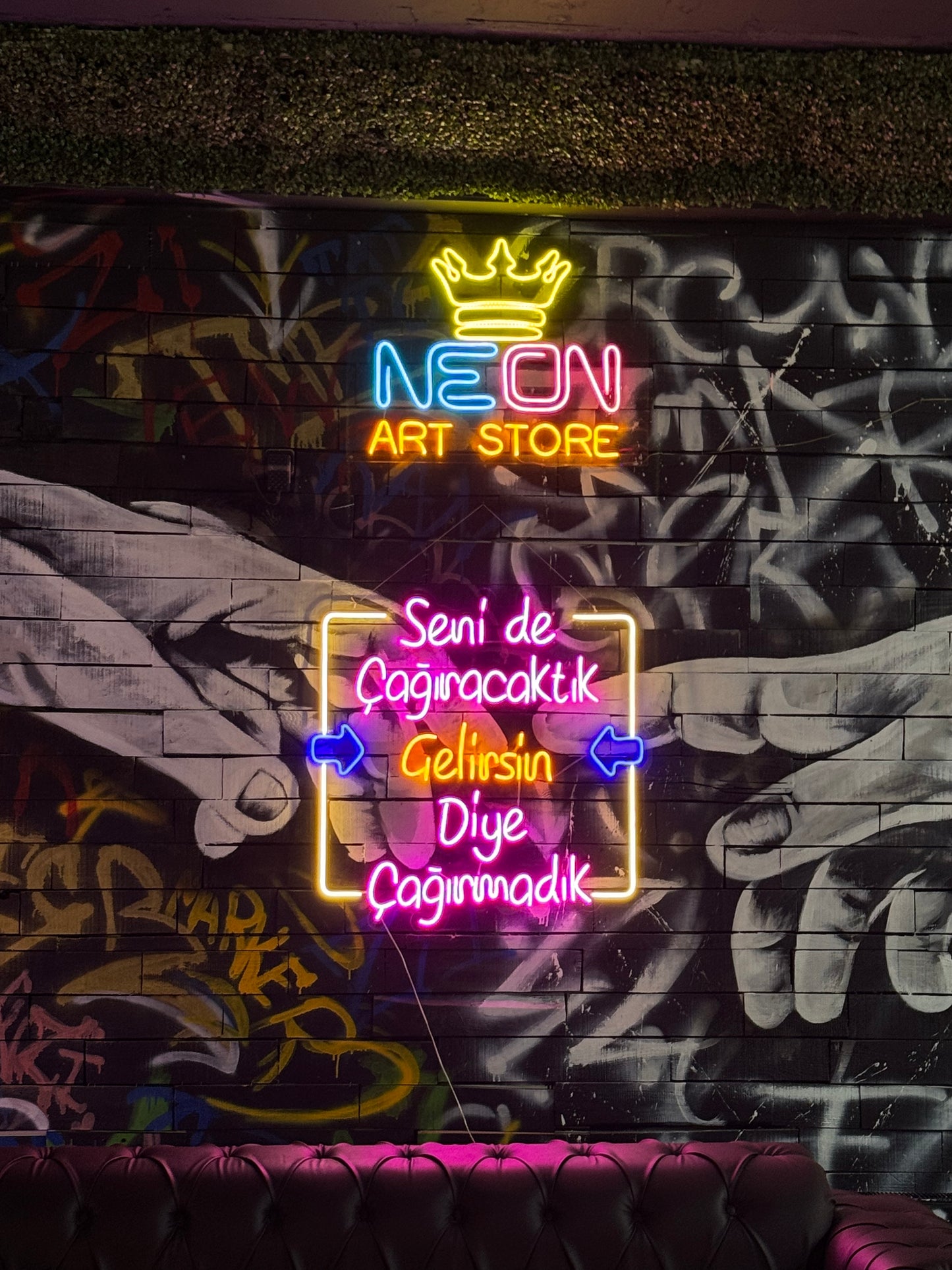 Seni de Çağıracaktık - Neon Tabela